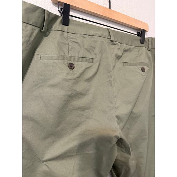 Banana Republic Women's Pants Avery Casual Green Straight Leg Size: 16 - Picture 3 of 8